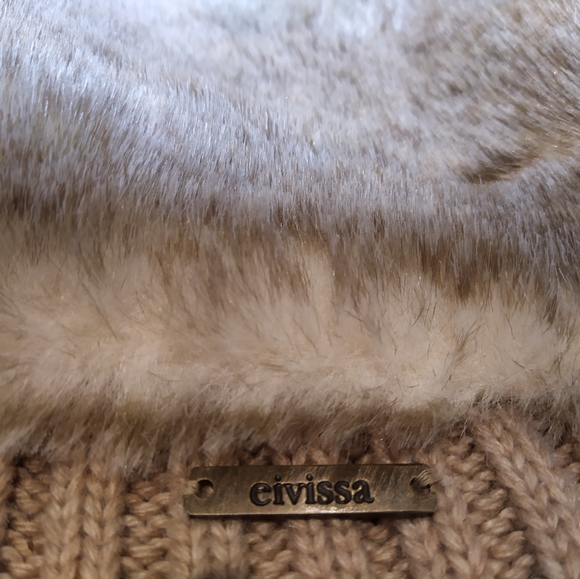EIVISSA fur vest one size(fits large the best) - Picture 2 of 7